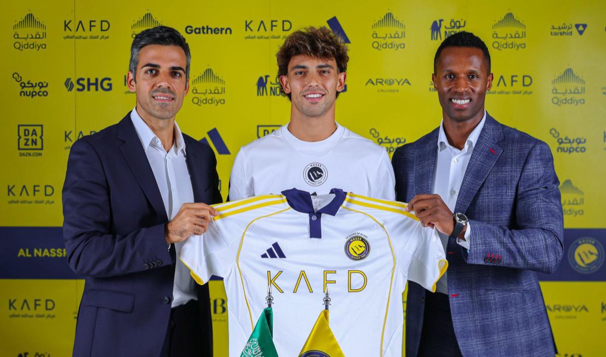 马丁内斯盛赞菲利克斯在阿尔纳斯尔的蜕变：与租借时判若两人